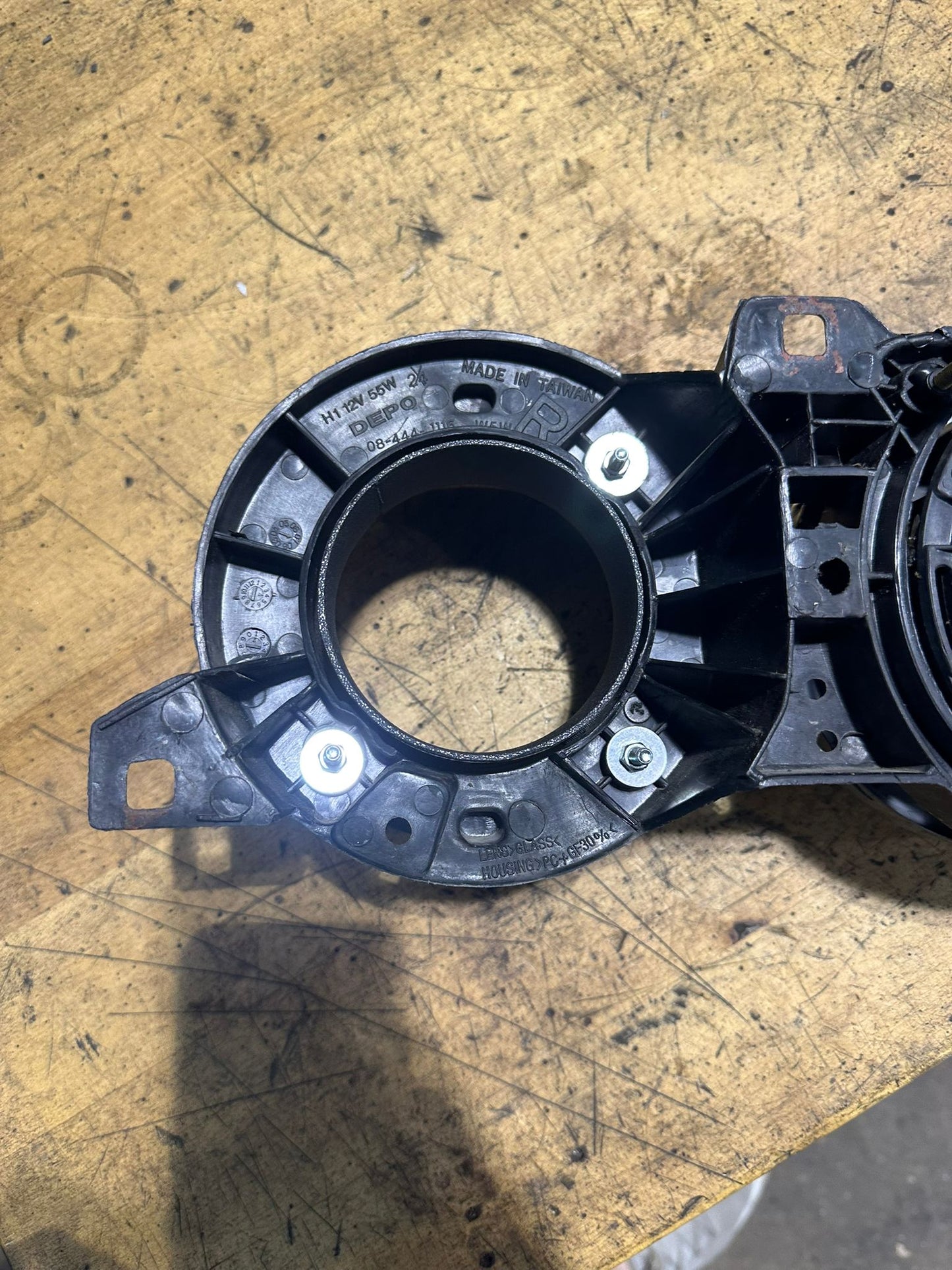 BMW 3er E30 Air Intake Trichter Scheinwerfer